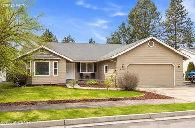 6309 Pinegrove