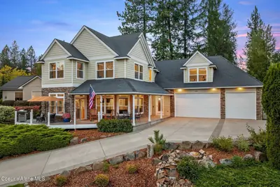 5326 Shoreline