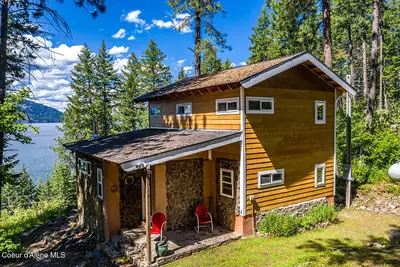 812 Pine Cove
