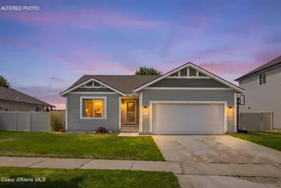 3247 Woodford