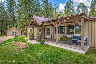477 Holley Glen