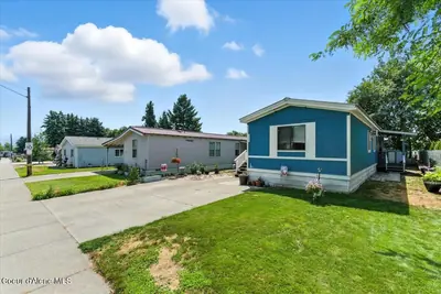 1724 Marlborough
