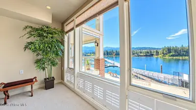 415 WATERSIDE