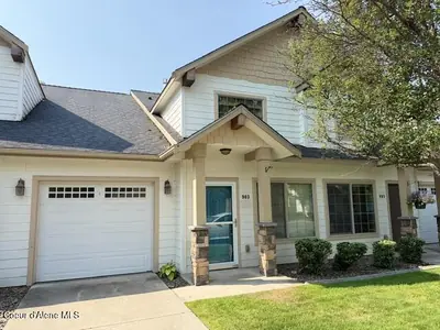 903 Willow Lake