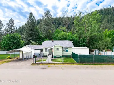 203 Yellowstone