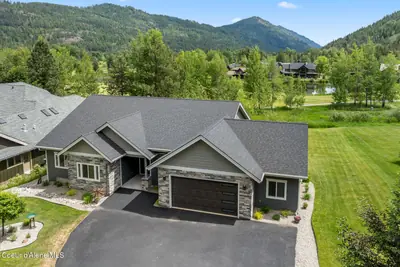 125 Golfview