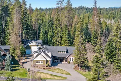 12155 Pebble Creek