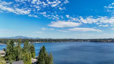 3122 Upper Hayden Lake