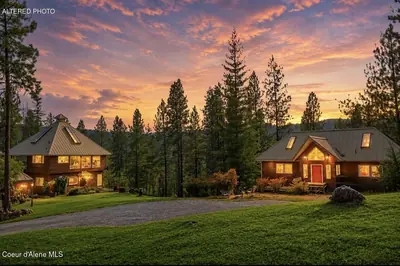 483 Paradise