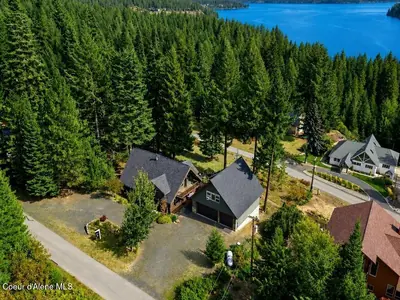21651 Lakeview