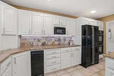 Property 26-8142 - Photo 23