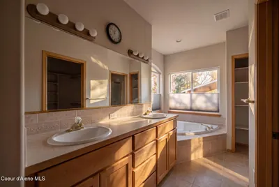 Property 26-10474 - Photo 20