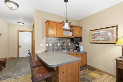 Property 26-9637 - Photo 2