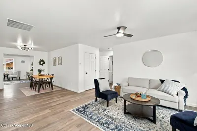 Property 26-10529 - Photo 2