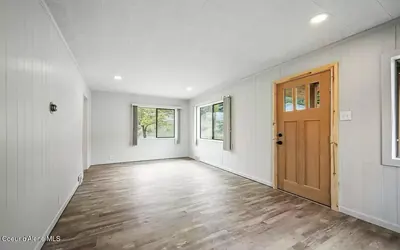 Property 26-8418 - Photo 2