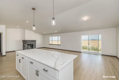 Property 26-7803 - Photo 5
