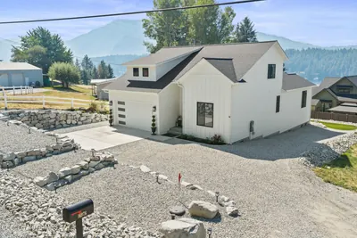 Property 26-8351 - Photo 3