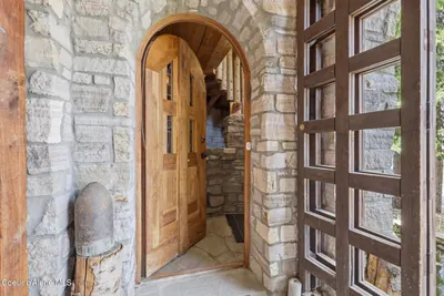 Property 26-6910 - Photo 29