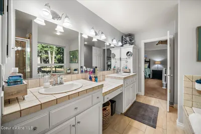 Property 26-9240 - Photo 14