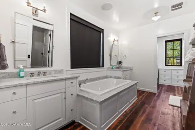 Property 26-3565 - Photo 21