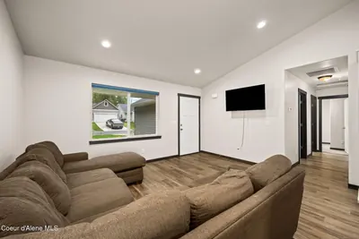Property 26-10598 - Photo 12