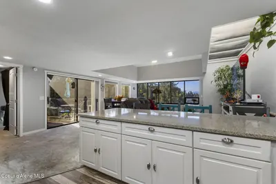 Property 26-10278 - Photo 15