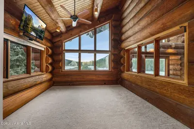 Property 26-7915 - Photo 53