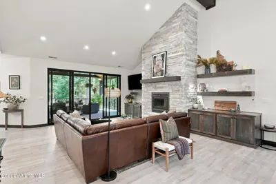 Property 26-8552 - Photo 6