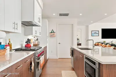 Property 26-10015 - Photo 15
