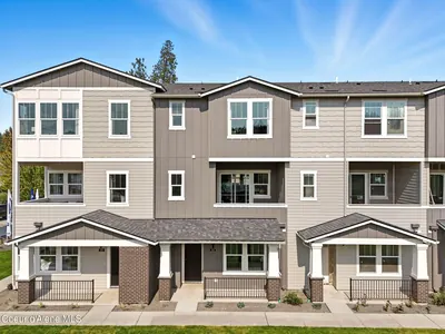 Property 26-6935 - Photo 1