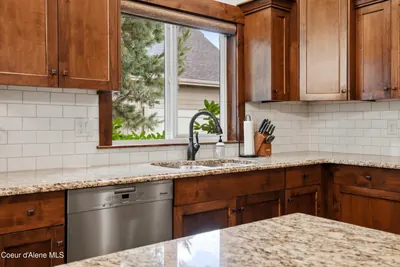 Property 26-9865 - Photo 25
