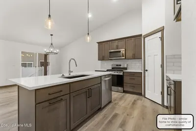 Property 26-1223 - Photo 12