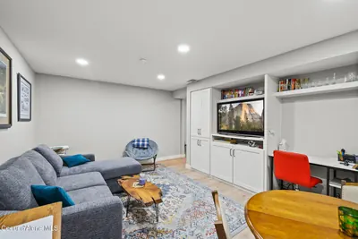 Property 26-9528 - Photo 18