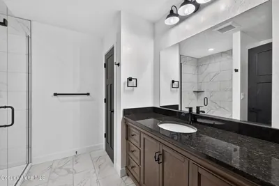 Property 26-8009 - Photo 47