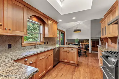 Property 26-10095 - Photo 10