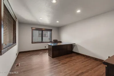 Property 26-8906 - Photo 14