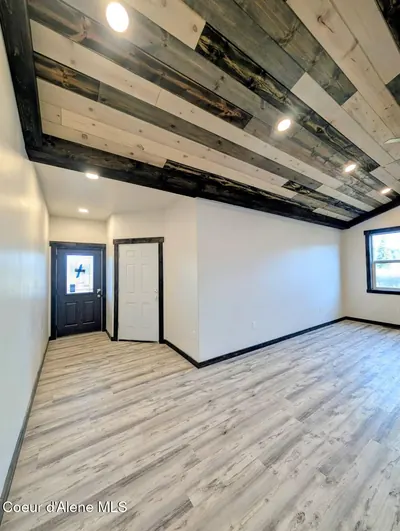 Property 26-9136 - Photo 4