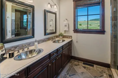 Property 26-3276 - Photo 23