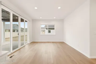 Property 26-7235 - Photo 10