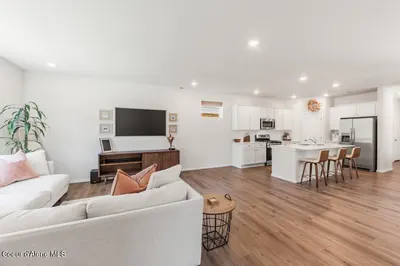Property 26-7045 - Photo 3