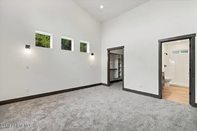 Property 26-10586 - Photo 16