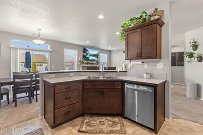 Property 26-10446 - Photo 13