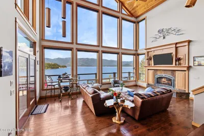 Property 26-7035 - Photo 1