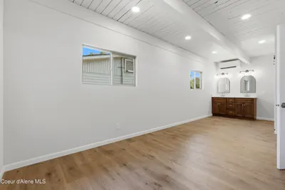Property 26-8115 - Photo 19