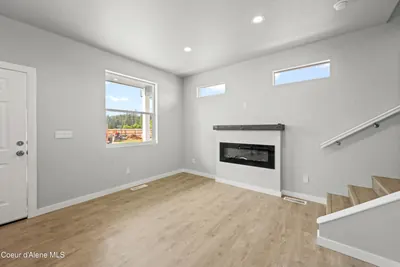 Property 26-8032 - Photo 5