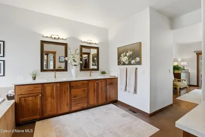 Property 26-10066 - Photo 31