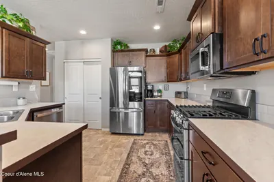 Property 26-10446 - Photo 12