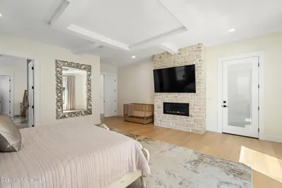 Property 26-10307 - Photo 24