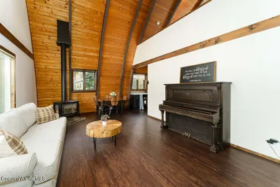 Property 26-8435 - Photo 3