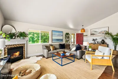 Property 26-8231 - Photo 2